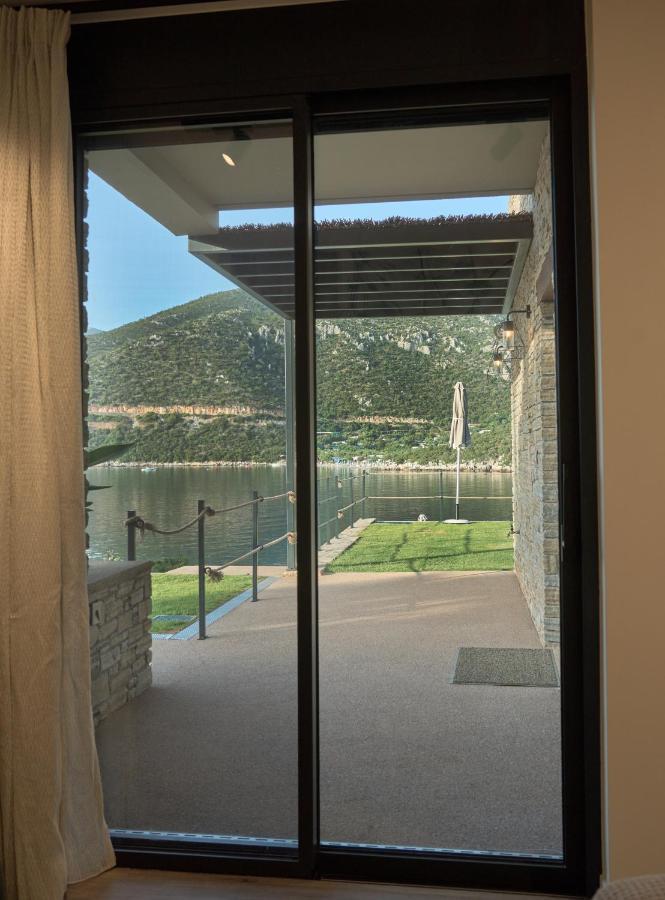 Into The Blue Suites Arkadiko Chorio Exterior photo
