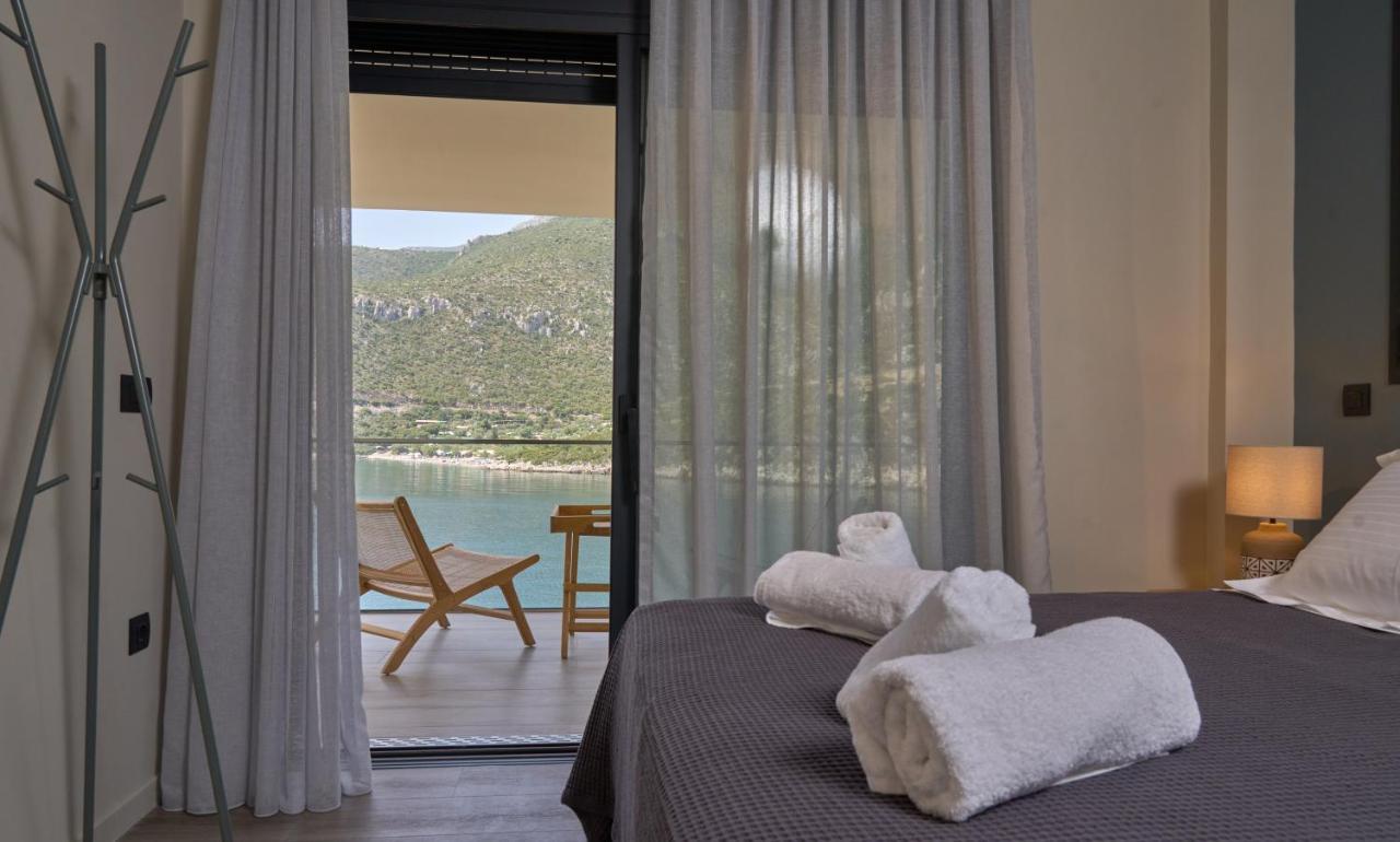 Into The Blue Suites Arkadiko Chorio Exterior photo