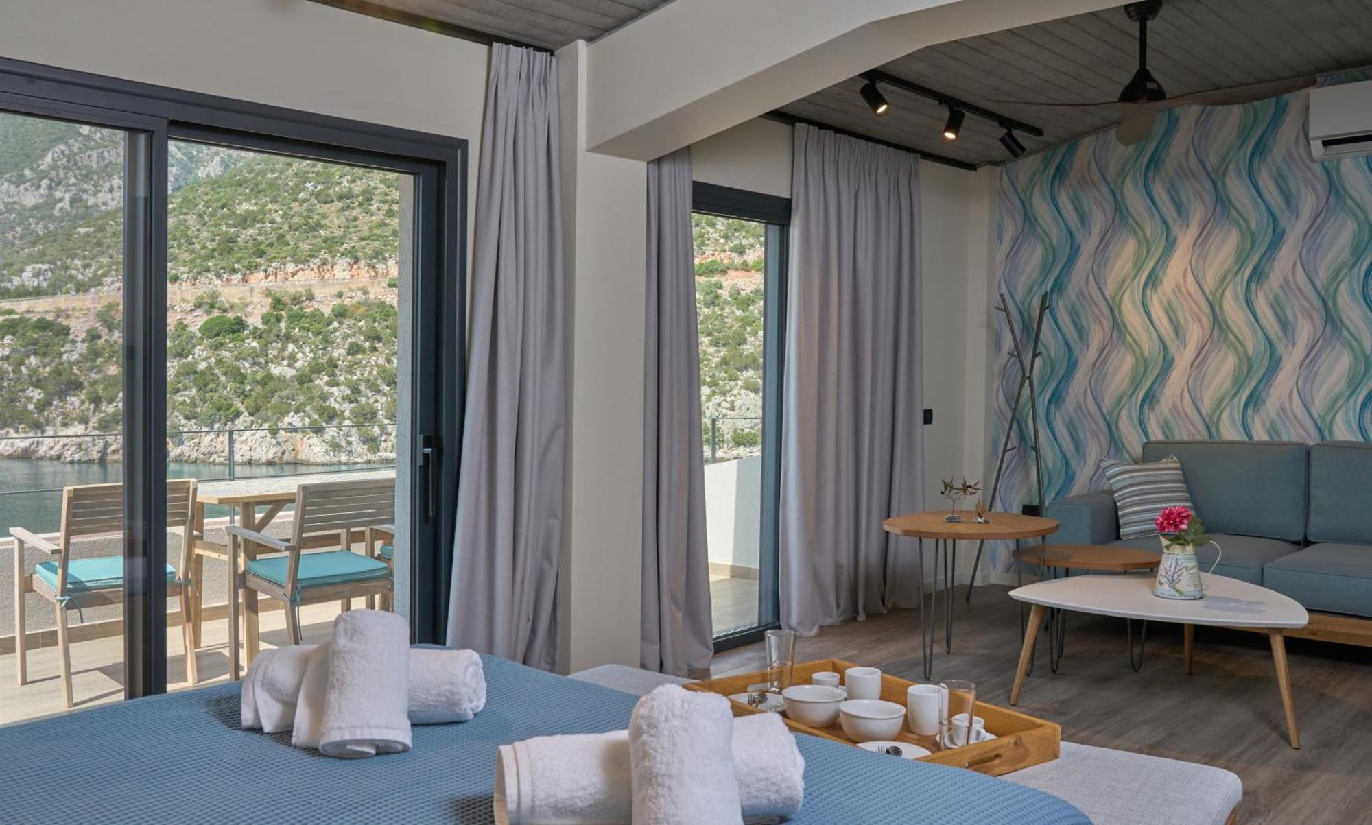 Into The Blue Suites Arkadiko Chorio Exterior photo